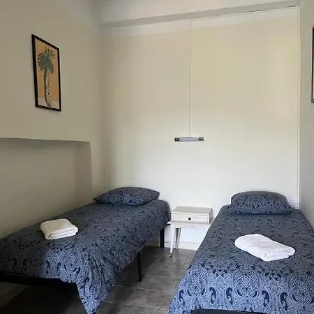 Vista Cevenol: 2 Apartment